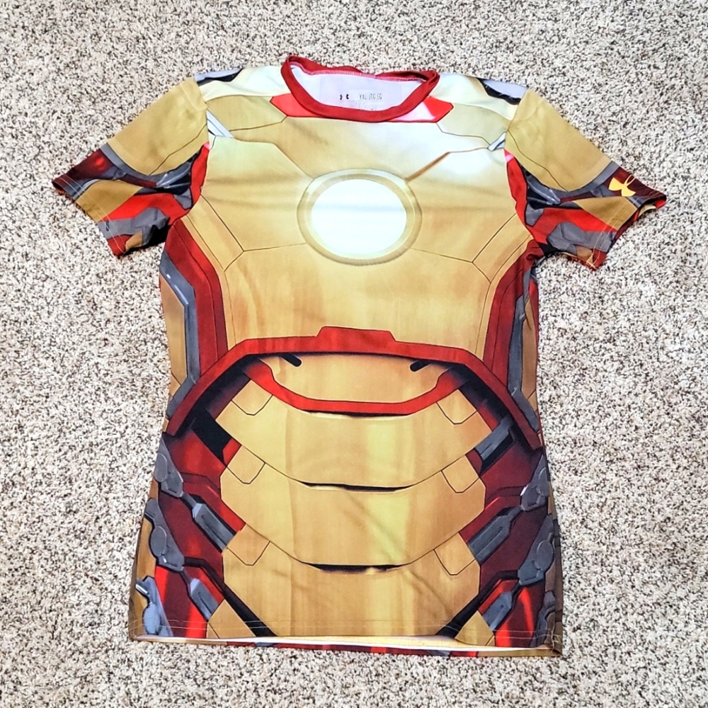 2/$10 Item🪷Under Armor Ironman shirt